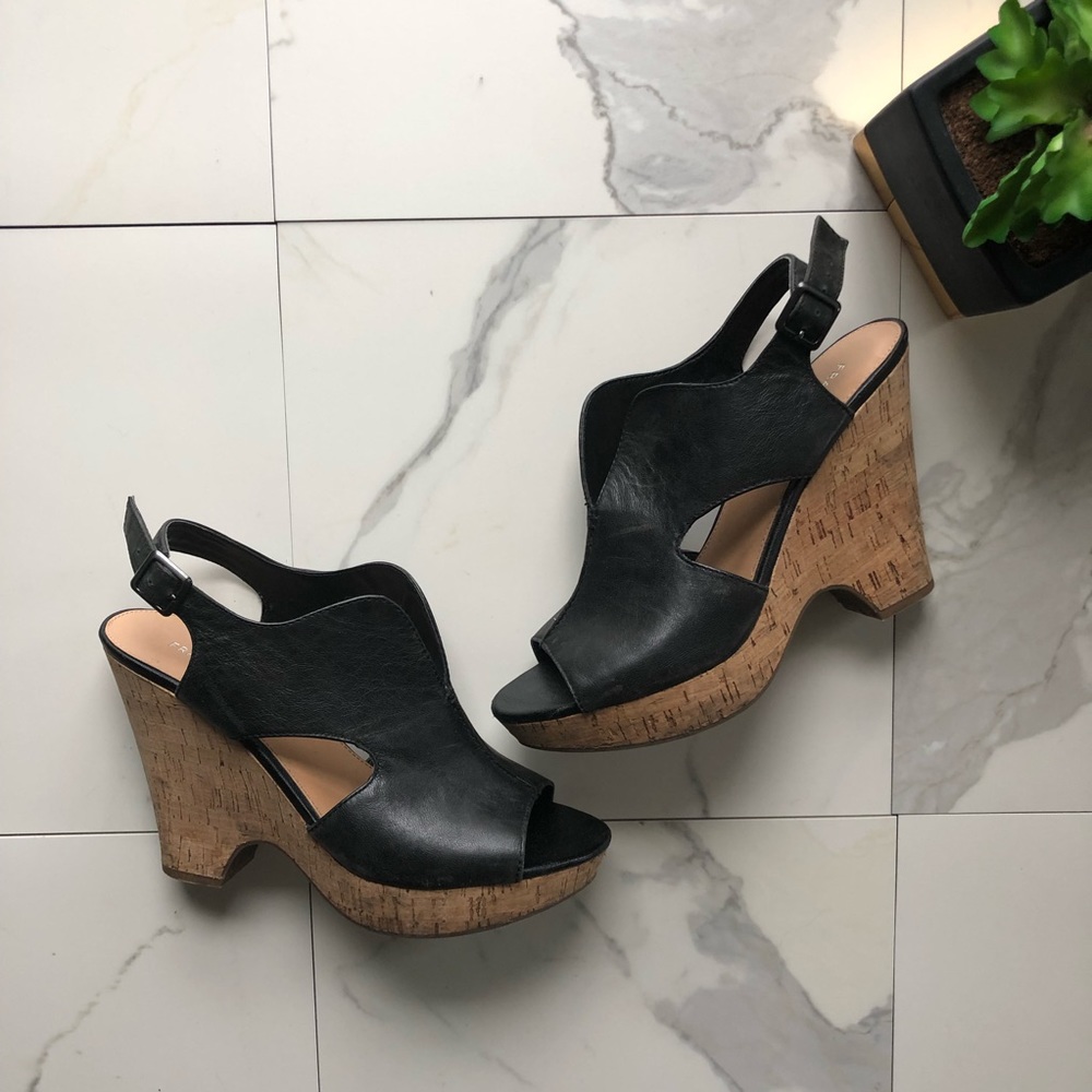 Franco Sarto Black & Tan GENUINE Leather & Cork Wedge Sandal SZ 10/Euro 41.5 EUC